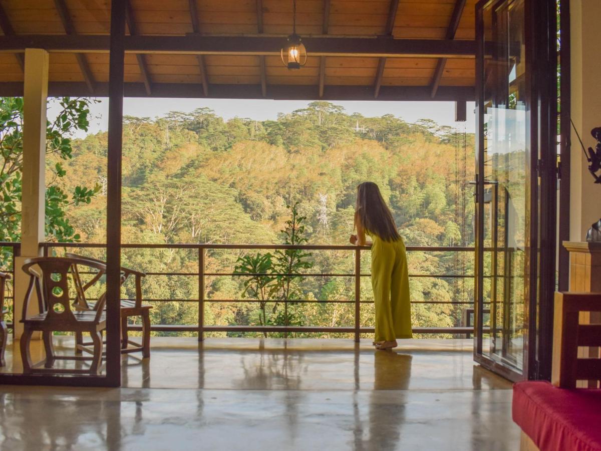 Aqua Exotica Wellness Retreat Hotel Gampola Bagian luar foto